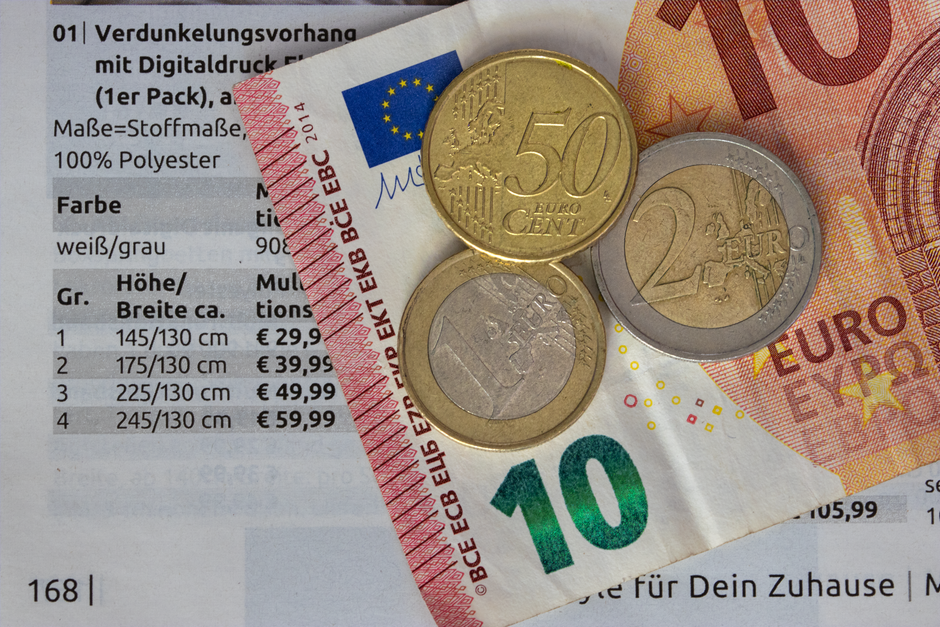 Unternehmen vergleicht Vertriebspartner, Pilotkunden und eigene Einheit