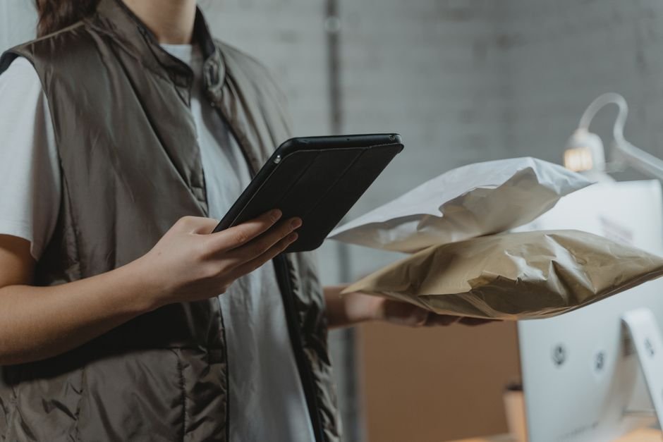 Onlinehändler ordnet Warenwege den Umsatzsteuerverfahren zu