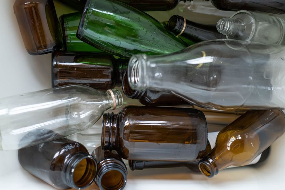 Sammlung und Sortierung von Altbatterien in einer Anlage