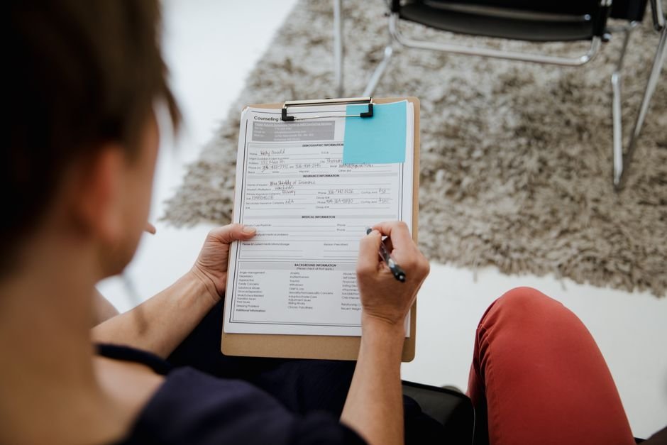 Reihenfolge von Handelsregistereintrag, Gewerbeanmeldung und Steuernummer beim Markteintritt in Deutschland